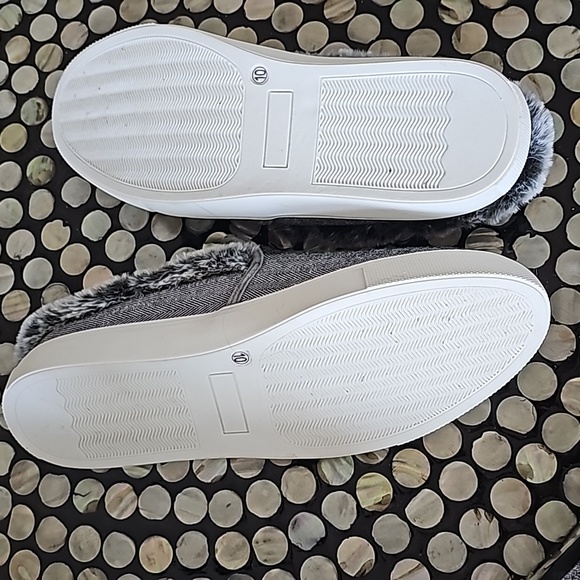 NWOT CLOUDWALKERS BY avenue - Picture 3 of 5